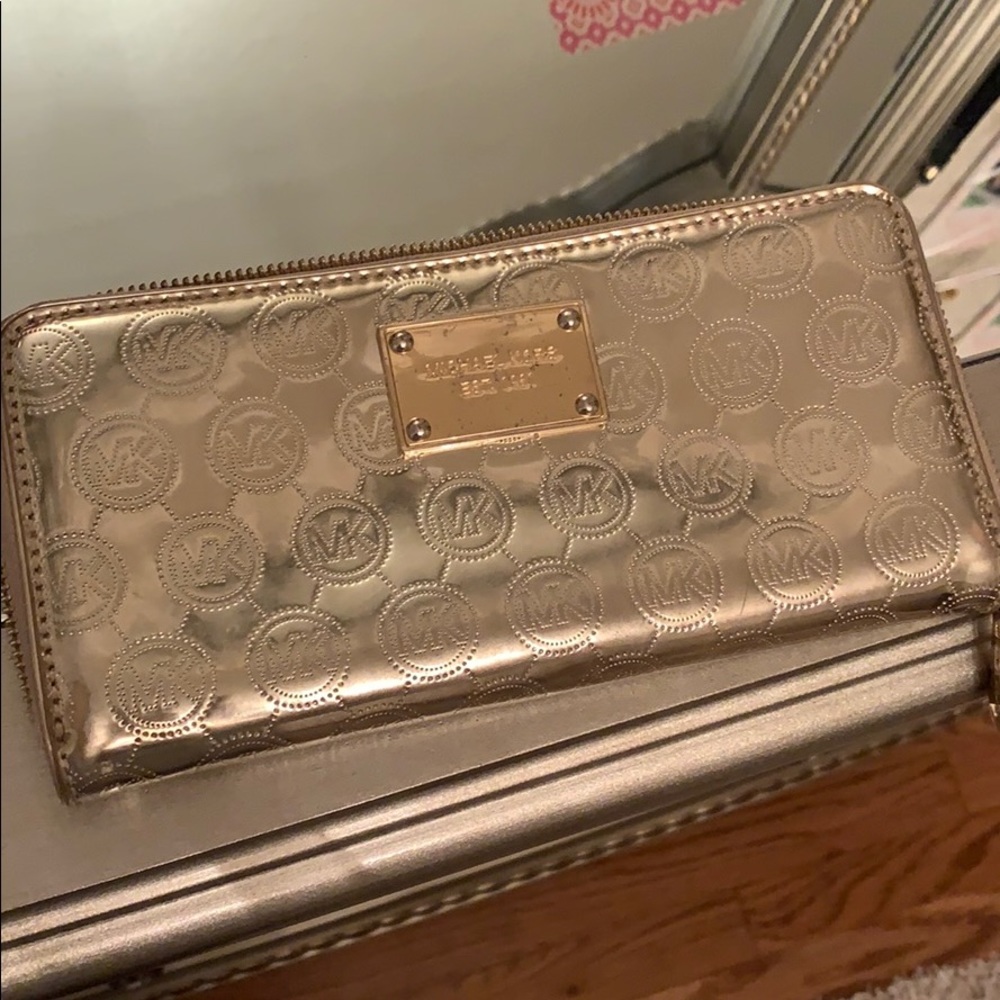 Michael Kors wallet